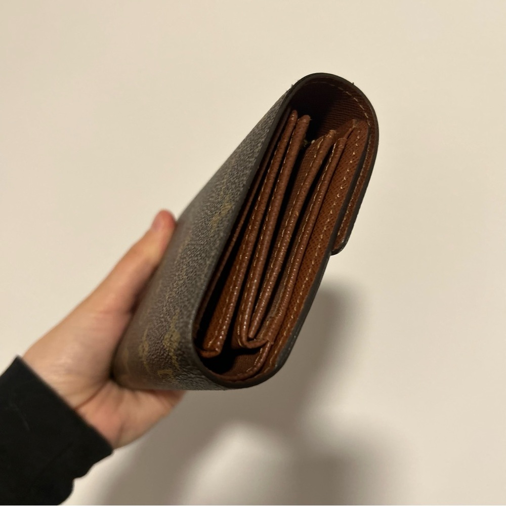 SOLD Louis Vuitton Alexandra Trifold Wallet - Picture 3 of 14
